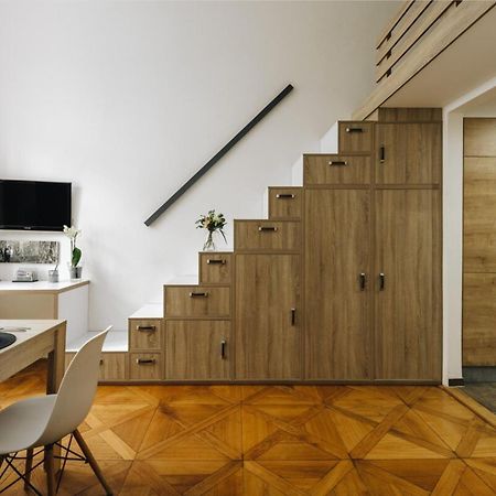 Cozy & Comfortable Apt Walking Anywhere You Want Sen Prague Exterior photo