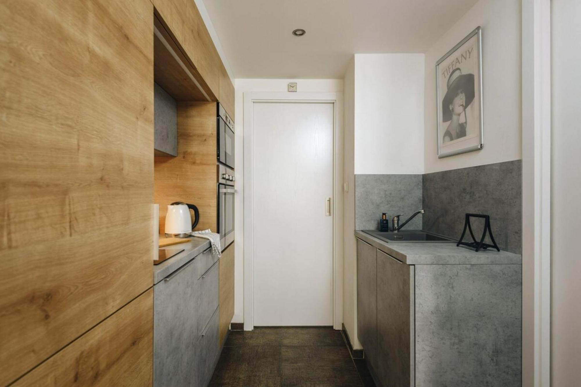 Cozy & Comfortable Apt Walking Anywhere You Want Sen Prague Exterior photo