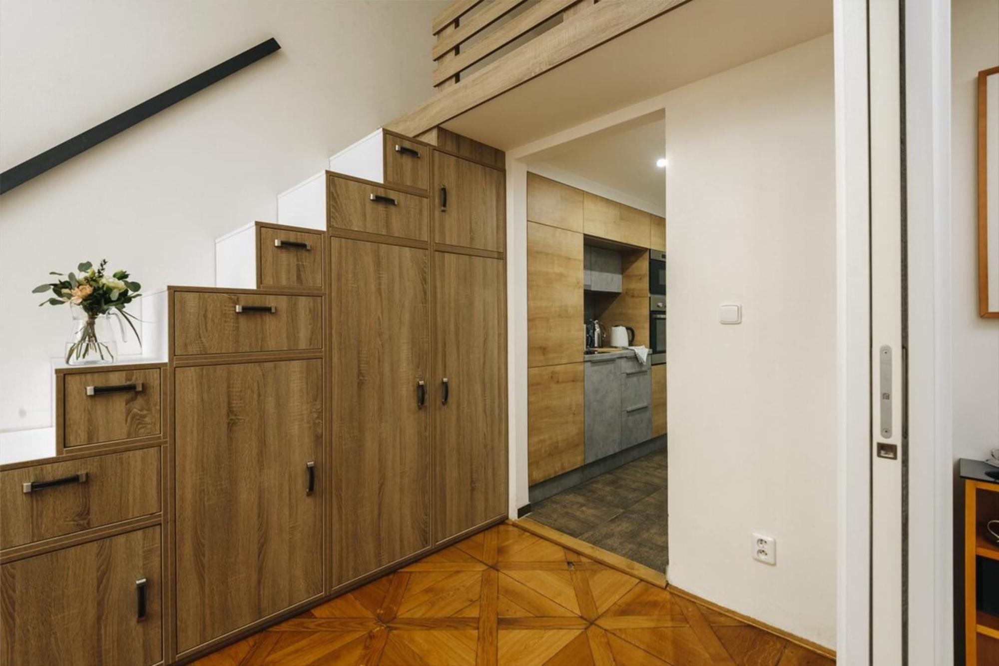 Cozy & Comfortable Apt Walking Anywhere You Want Sen Prague Exterior photo